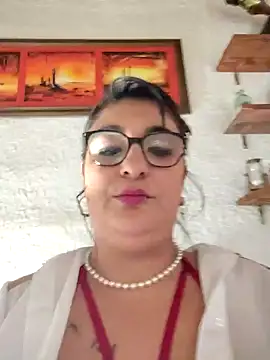 Snapshot of infiernowoman23 chatting on January 4, 2025, 6:51 pm infiernowoman23 online show from January 4, 2025, 6:51 pm