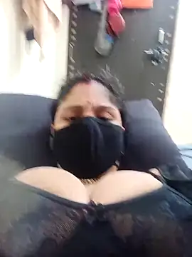 Cute-Aadhvita online show from November 9, 2025, 9:24 pm