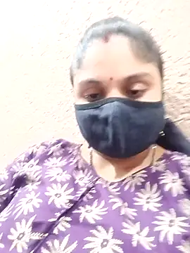 Cute-Aadhvita online show from May 24, 2026, 2:11 pm