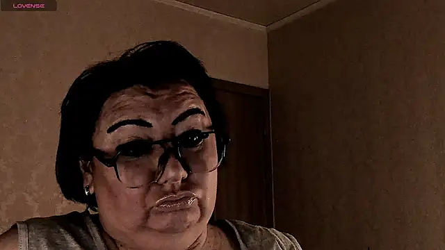 SexxyDreams1 online show from March 19, 2026, 11:09 pm