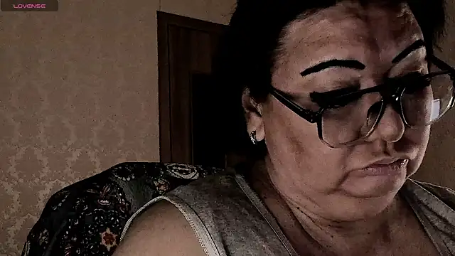 SexxyDreams1 online show from March 22, 2026, 12:03 am