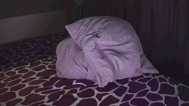 Snapshot of AngelCumsAllTheTime chatting on March 9, 2025, 12:09 pm AngelCumsAllTheTime online show from March 9, 2025, 12:09 pm