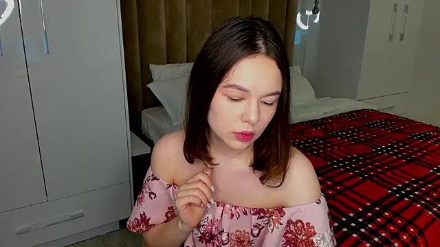 LovelyJane online show from December 20, 2024, 11:21 am