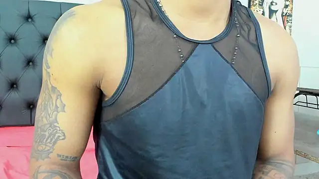 Snapshot of Robin_Rief chatting on March 22, 2025, 3:41 am Robin Rief online show from March 22, 2025, 3:41 am