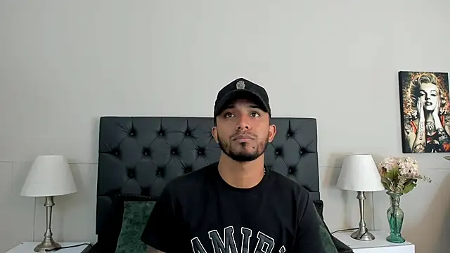 Snapshot of Robin_Rief chatting on September 15, 2025, 3:28 am Robin Rief online show from September 15, 2025, 3:28 am