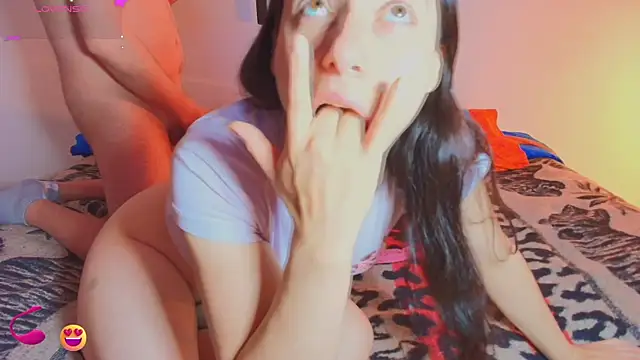 JeremmyAndStacy online show from December 19, 2025, 10:33 am