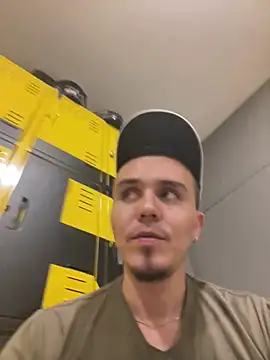 adam-rivera online show from January 17, 2025, 9:28 pm