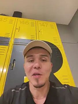 adam-rivera online show from February 12, 2025, 7:02 pm