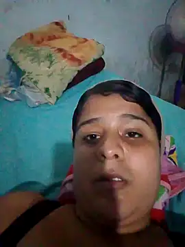 Snapshot of LilyChloe11 chatting on December 15, 2024, 4:37 pm LilyChloe11 online show from December 15, 2024, 4:37 pm