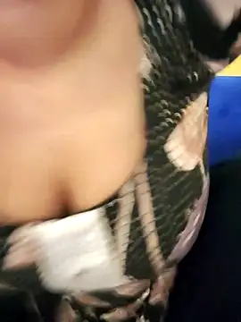 Haniya-143 online show from September 17, 2025, 7:59 pm