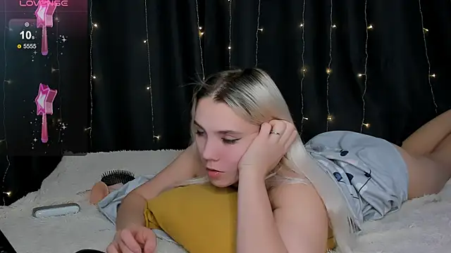 LadyHottCum online show from December 13, 2024, 5:38 am