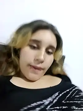 Snapshot of Keidy_rojas1 chatting on December 18, 2024, 9:25 am Keidy rojas1 online show from December 18, 2024, 9:25 am