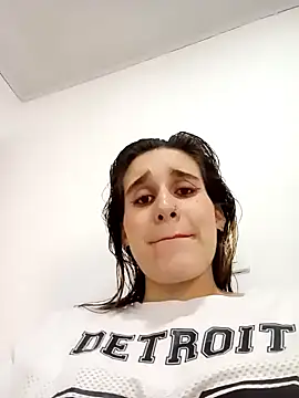 Snapshot of Keidy_rojas1 chatting on December 27, 2024, 8:35 am Keidy rojas1 online show from December 27, 2024, 8:35 am