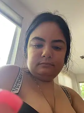 littlemissbabycakes online show from May 11, 2026, 6:38 pm