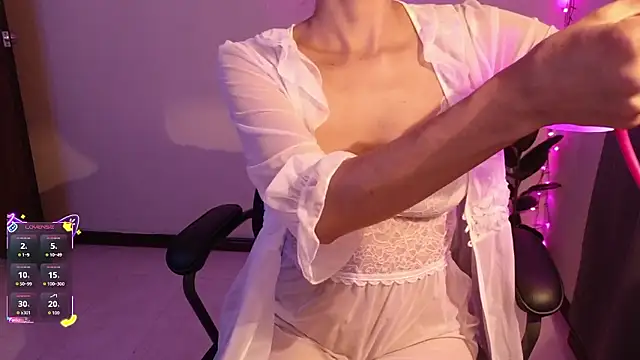 Lia madame online show from January 12, 2026, 8:52 am