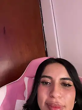 Emily-14 online show from April 1, 2026, 8:37 am