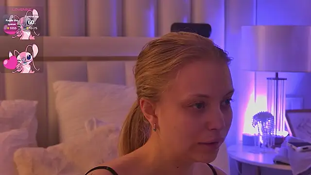 DorisHell online show from October 28, 2025, 3:10 am