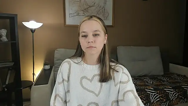 Snapshot of FalineDowlen chatting on December 12, 2024, 5:42 am FalineDowlen online show from December 12, 2024, 5:42 am