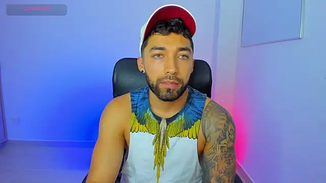 Snapshot of Sweet_and_caramel chatting on February 1, 2026, 12:15 pm Sweet and caramel online show from February 1, 2026, 12:15 pm