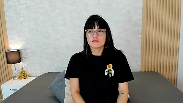 Freyaa   online show from March 18, 2025, 9:10 pm