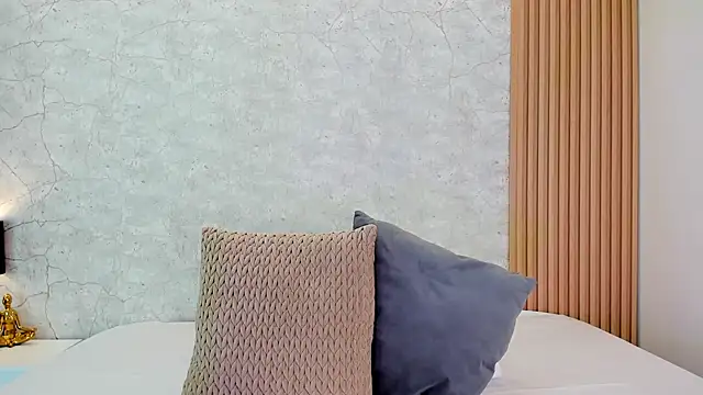 Freyaa   online show from March 19, 2025, 11:03 pm