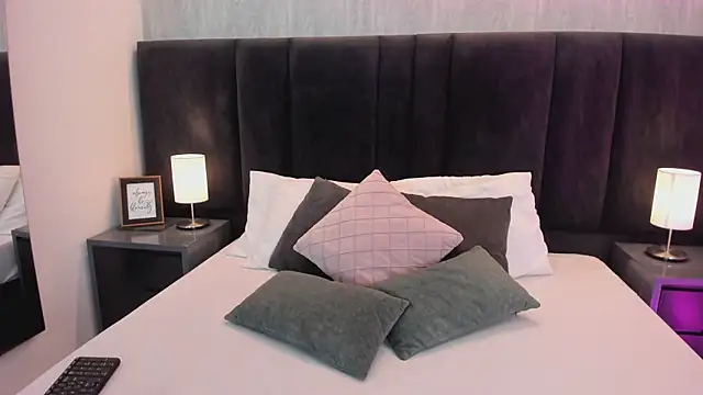 Freyaa   online show from September 29, 2025, 9:19 pm