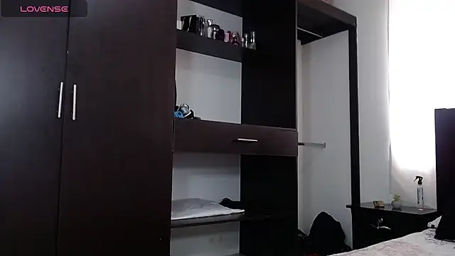 Beautifulkattia online show from February 9, 2025, 5:43 pm