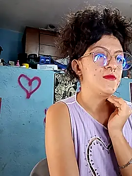 LoveElectra online show from November 10, 2025, 4:17 pm