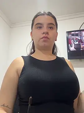 Snapshot of SaraBraun_ chatting on October 11, 2025, 1:42 pm SaraBraun online show from October 11, 2025, 1:42 pm