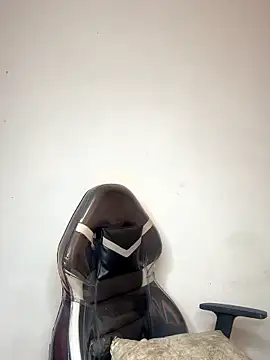 Snapshot of SaraBraun_ chatting on January 5, 2026, 6:33 pm SaraBraun online show from January 5, 2026, 6:33 pm