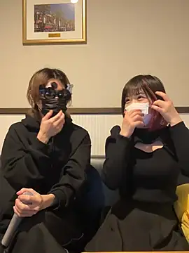 Snapshot of N_enu chatting on February 3, 2025, 12:14 pm N enu online show from February 3, 2025, 12:14 pm