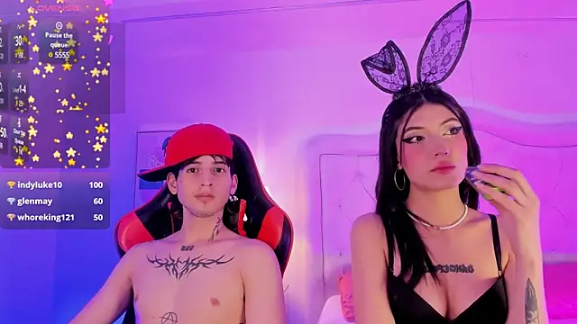 Snapshot of sett_and_gwen chatting on March 21, 2025, 7:00 am sett and gwen online show from March 21, 2025, 7:00 am