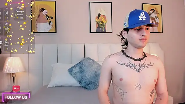 Snapshot of sett_and_gwen chatting on February 24, 2026, 5:05 am sett and gwen online show from February 24, 2026, 5:05 am