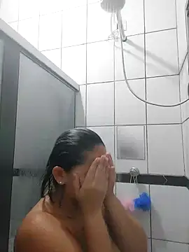 Snapshot of baixinhaloira chatting on December 16, 2024, 12:59 am baixinhaloira online show from December 16, 2024, 12:59 am