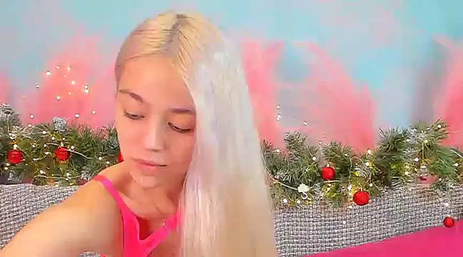 Snapshot of STELLA_RICH chatting on December 24, 2024, 2:10 am STELLA RICH online show from December 24, 2024, 2:10 am