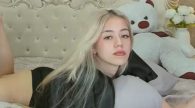 Snapshot of STELLA_RICH chatting on January 14, 2025, 4:25 am STELLA RICH online show from January 14, 2025, 4:25 am