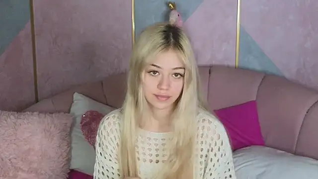 Snapshot of STELLA_RICH chatting on February 4, 2025, 11:49 pm STELLA RICH online show from February 4, 2025, 11:49 pm