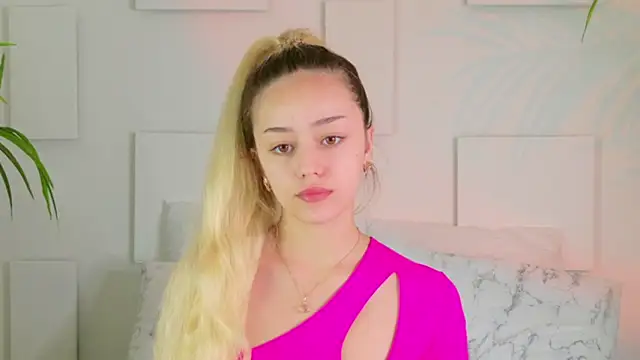 Snapshot of STELLA_RICH chatting on September 10, 2025, 9:04 pm STELLA RICH online show from September 10, 2025, 9:04 pm