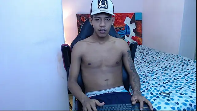 Snapshot of mr_stiven_ chatting on January 18, 2025, 7:38 am mr stiven  online show from January 18, 2025, 7:38 am