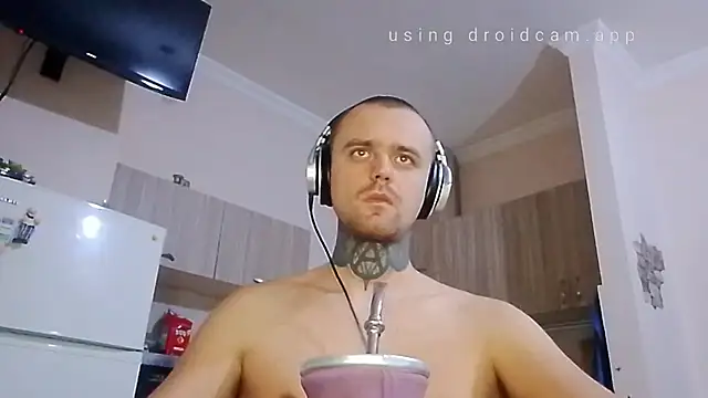 Snapshot of HappyZebra13 chatting on January 3, 2025, 3:44 pm HappyZebra13 online show from January 3, 2025, 3:44 pm