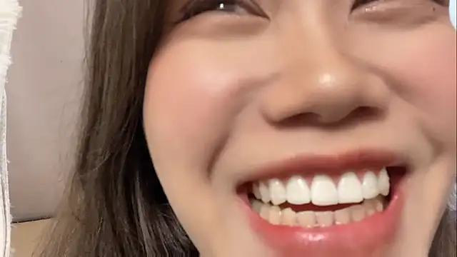 Snapshot of Bella-LL chatting on February 26, 2025, 6:32 pm Bella-LL online show from February 26, 2025, 6:32 pm