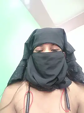 Snapshot of Aafreen_36 chatting on May 18, 2026, 2:51 am Aafreen 36 online show from May 18, 2026, 2:51 am