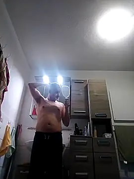 Husoban online show from December 20, 2025, 4:14 pm