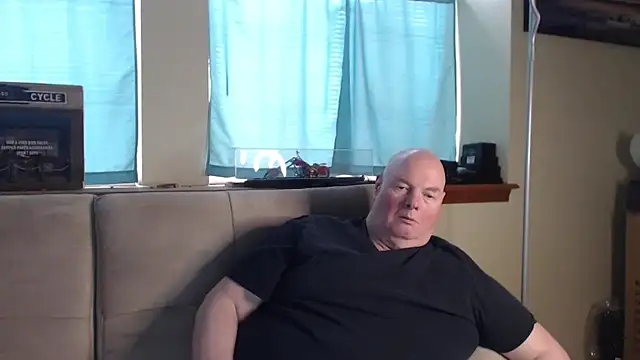 harley99574 online show from April 3, 2026, 2:15 pm