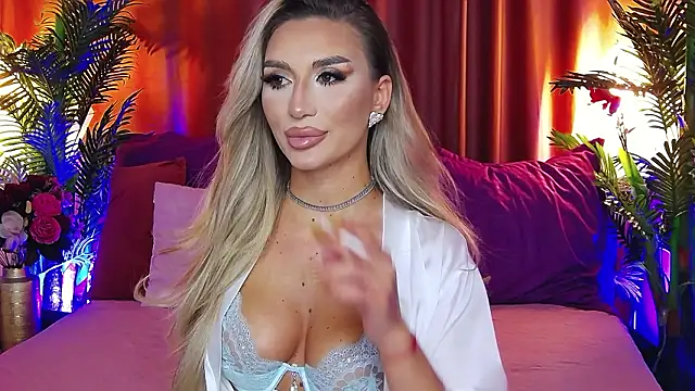 FelyJolie online show from March 17, 2026, 3:59 pm