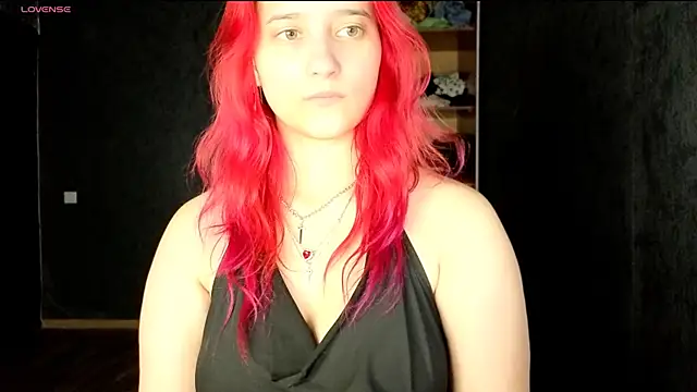 RachelPirce online show from October 31, 2025, 7:04 pm