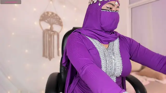 jazmin anbar online show from November 26, 2025, 5:41 am