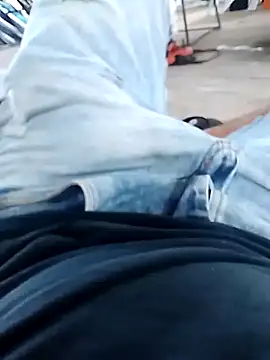 Snapshot of Pretordr chatting on March 19, 2025, 2:46 pm Pretordr online show from March 19, 2025, 2:46 pm