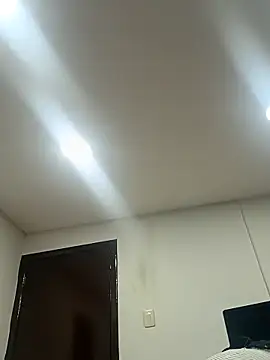 sasi luna online show from October 31, 2025, 2:18 pm