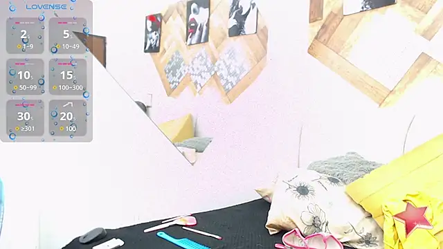 CamilosaOrtega online show from February 24, 2025, 12:59 pm